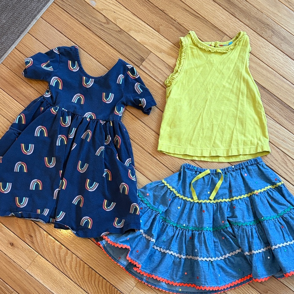 Mini boden/ Hanna 2/3T bundle Navy Rainbow Print Dress & skirt and top set